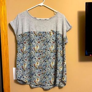 Tshirt - lightweight. Sz L